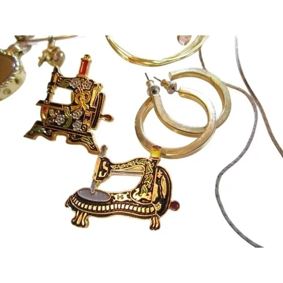 33P Vintage Mod Gold & Silver Tone Jewelry Lot*Bangles*Hair*Charm Bracelets*A205 - Picture 10 of 11